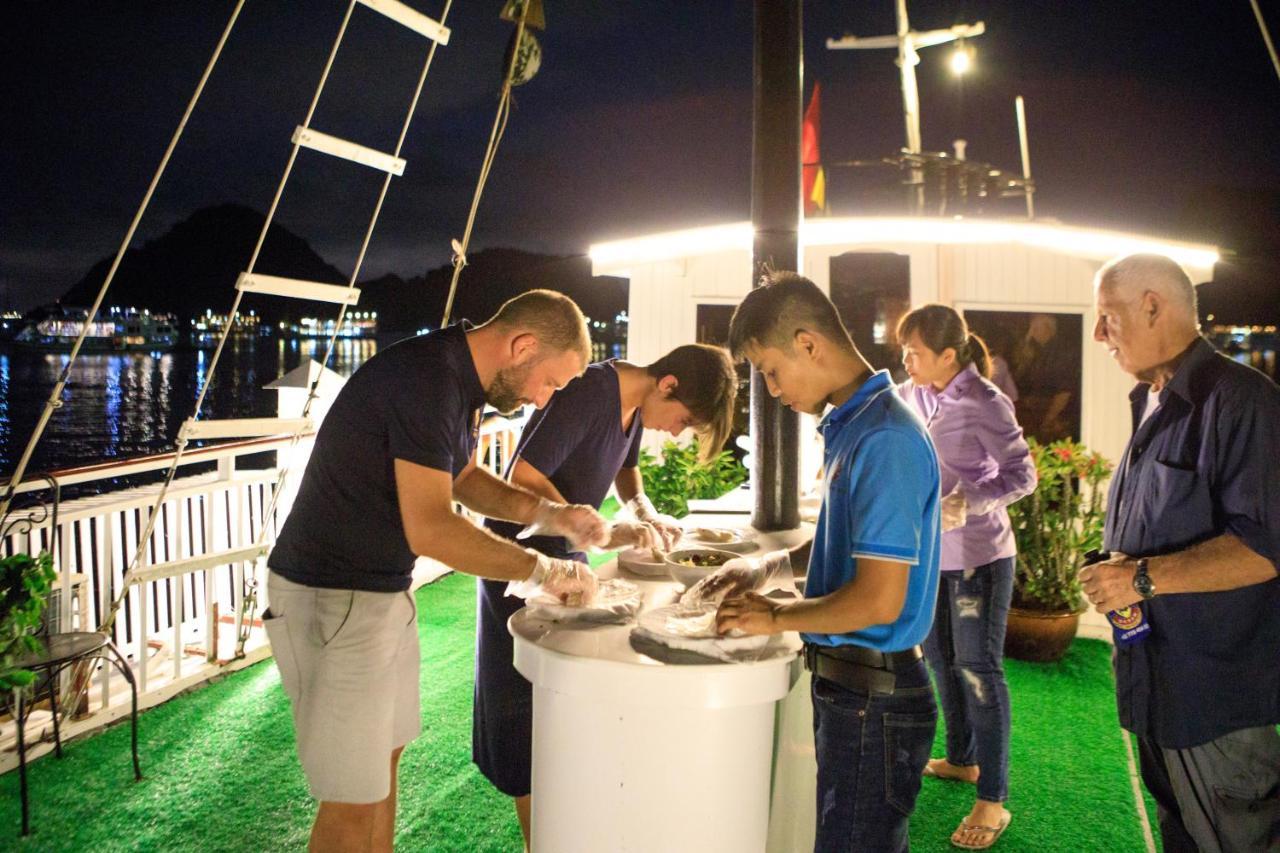 Charm Boutique Cruise Ha Long Exterior foto