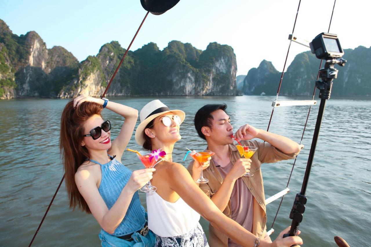 Charm Boutique Cruise Ha Long Exterior foto